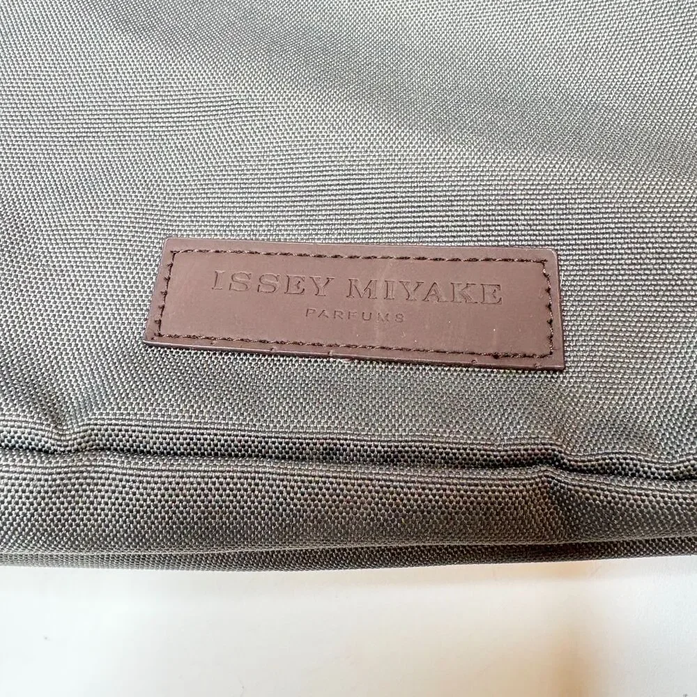 ISSEY MIYAKE PARFUMS Unisex Gray Backpack Foldover Adjustable Strap Closure